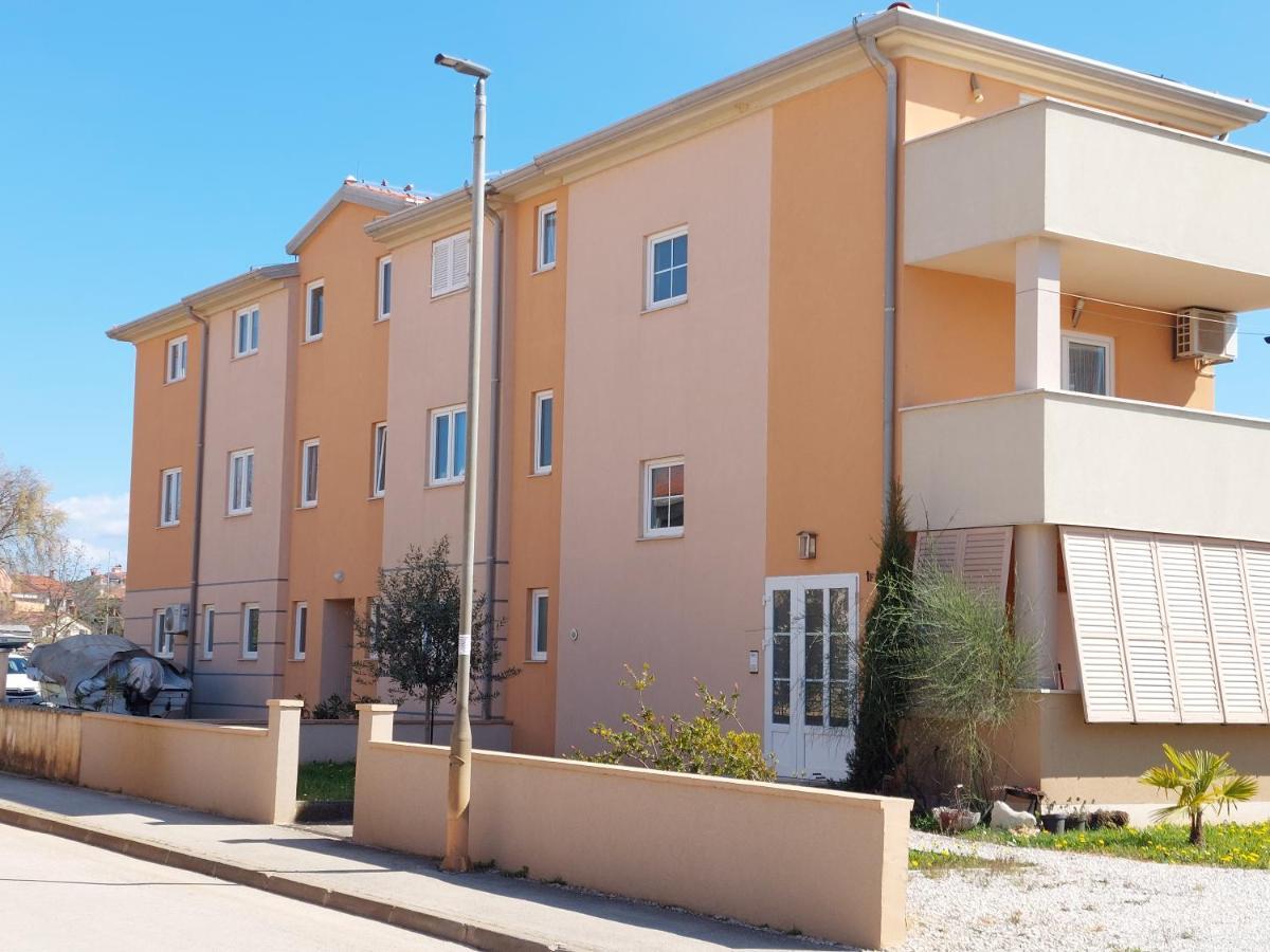 Apartment Julia Фунтана Экстерьер фото